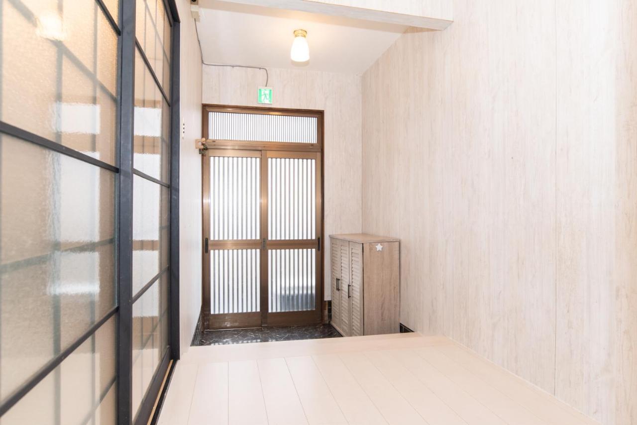 大阪城ハウス森ノ宮駅より徒歩8分　大阪城まで徒歩10分　心斎橋、難波まで電車で10分 Apartemen Osaka